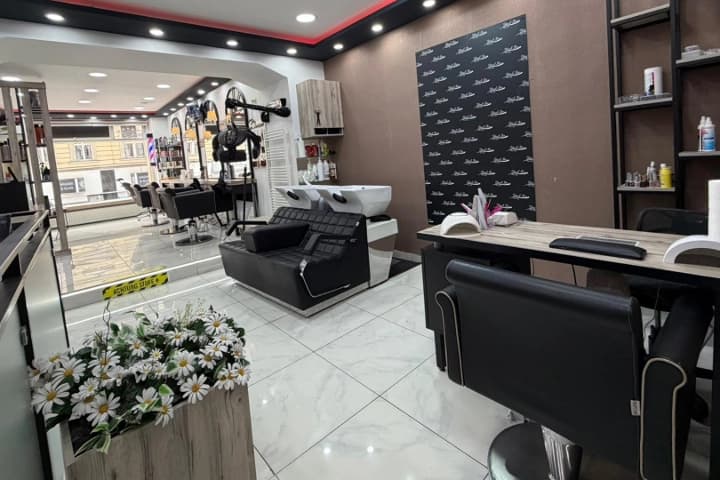 Damenbereich im Black Sea Friseur, Standort 2